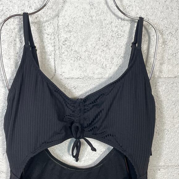 Salt + Cove Women's Ribbed Cinched-Tie 1 Piece Swimsuit, Large - Picture 12 of 13